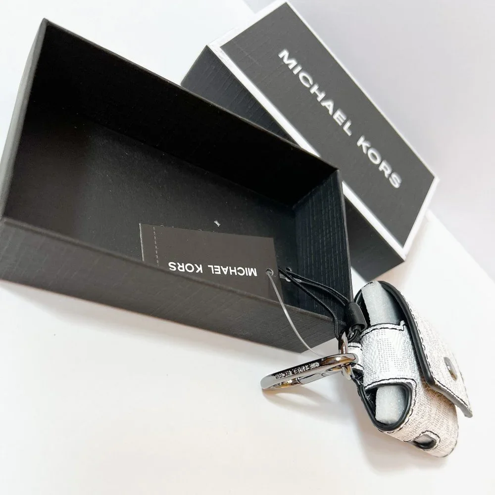 Michael Kors Gifting Expendable EARBUD Case MK Bright White